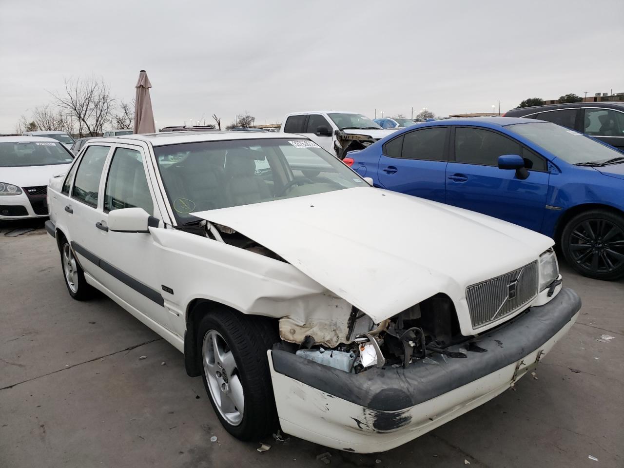 VOLVO 850 1996 with VIN YV1LS5724T2315415 - Photo from auction