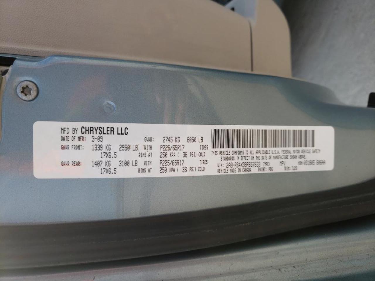 Photo 10 from auction – 2009 CHRYSLER TOWN & COU with VIN 2A8HR64X39R657633
