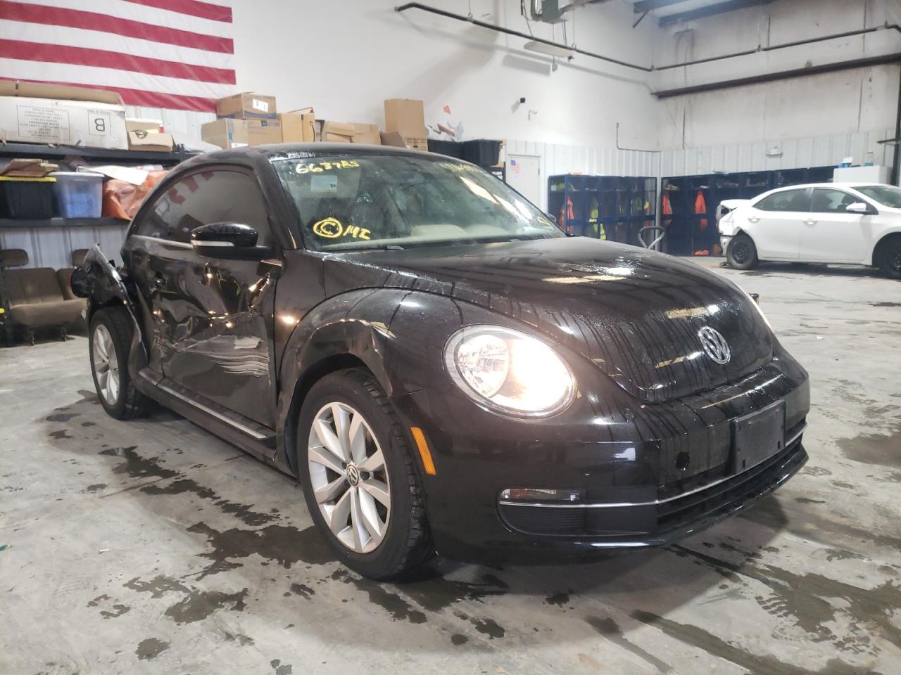 Photo 1 from auction – 2013 VOLKSWAGEN BEETLE with VIN 3VWRL7AT7DM663985