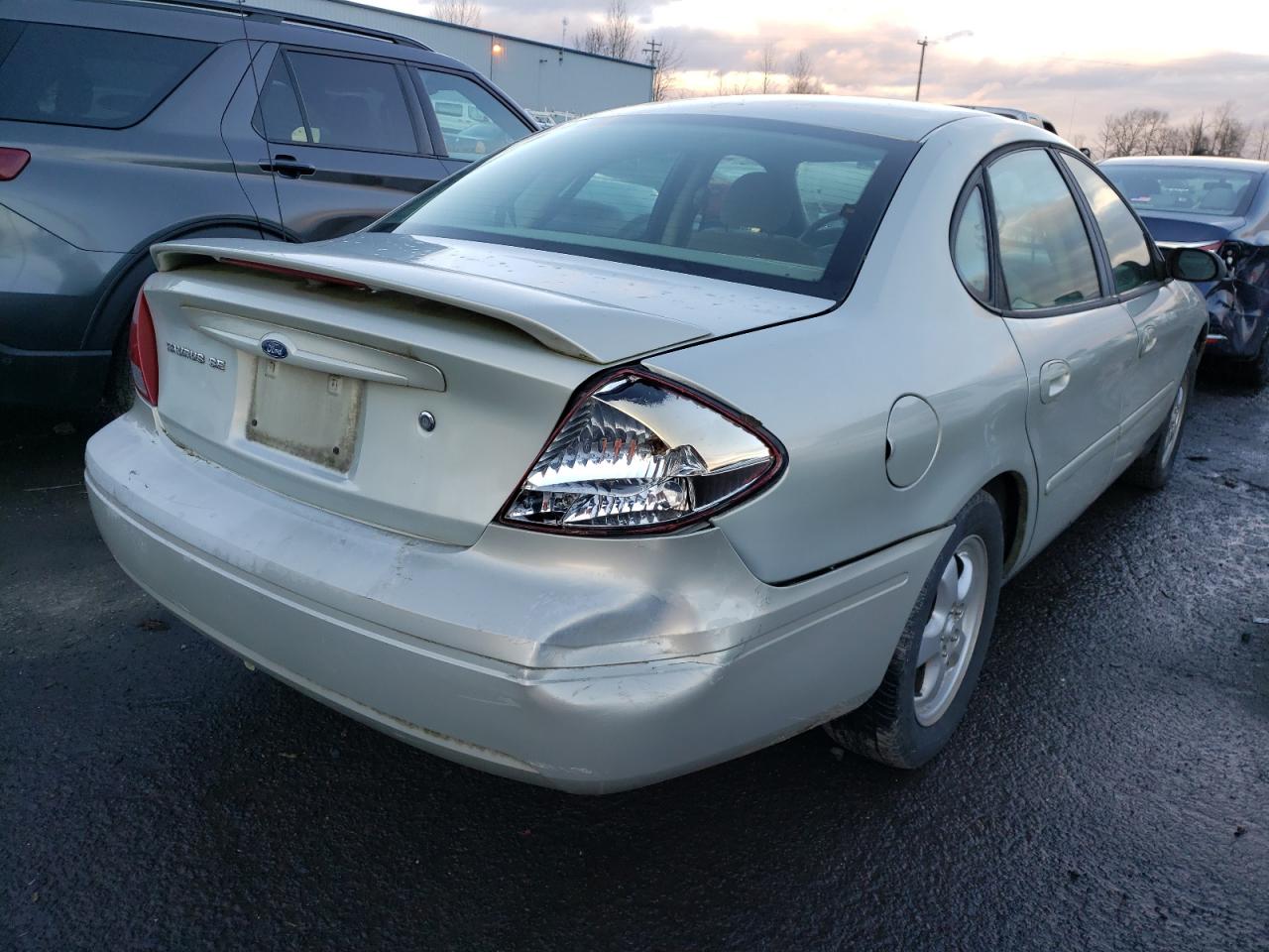 Photo 4 from auction – 2006 FORD TAURUS SE with VIN 1FAFP53U46A121690