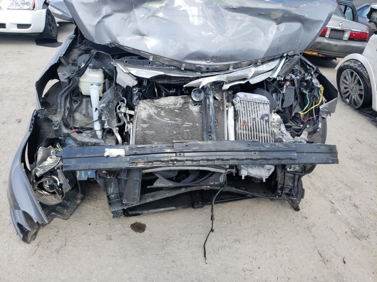 Photo 9 from auction – 2011 HYUNDAI SONATA SE with VIN 5NPEC4ABXBH262926