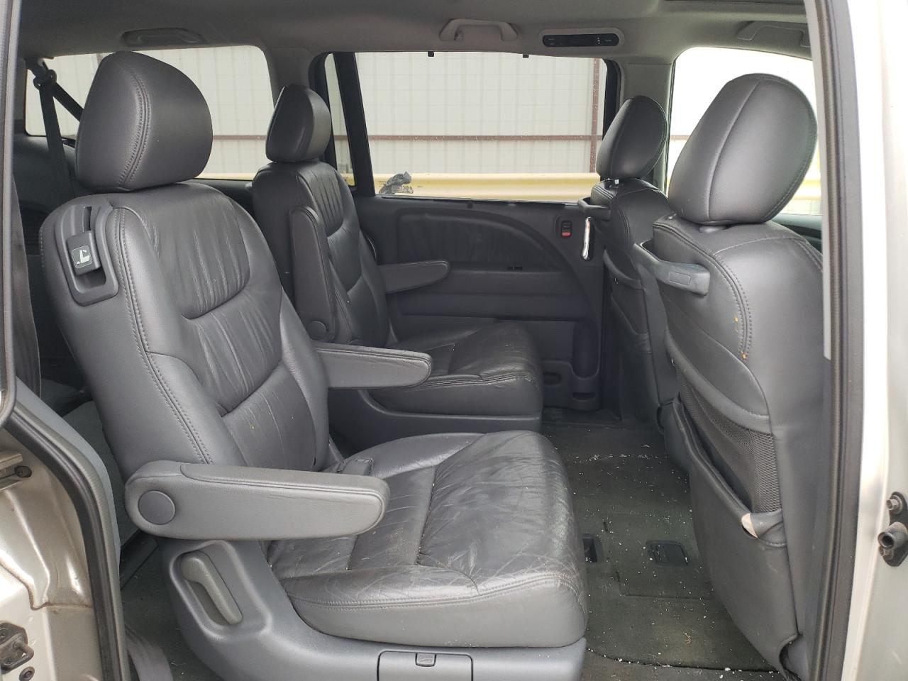 Photo 6 from auction – 2005 HONDA ODYSSEY TO with VIN 5FNRL38855B077076