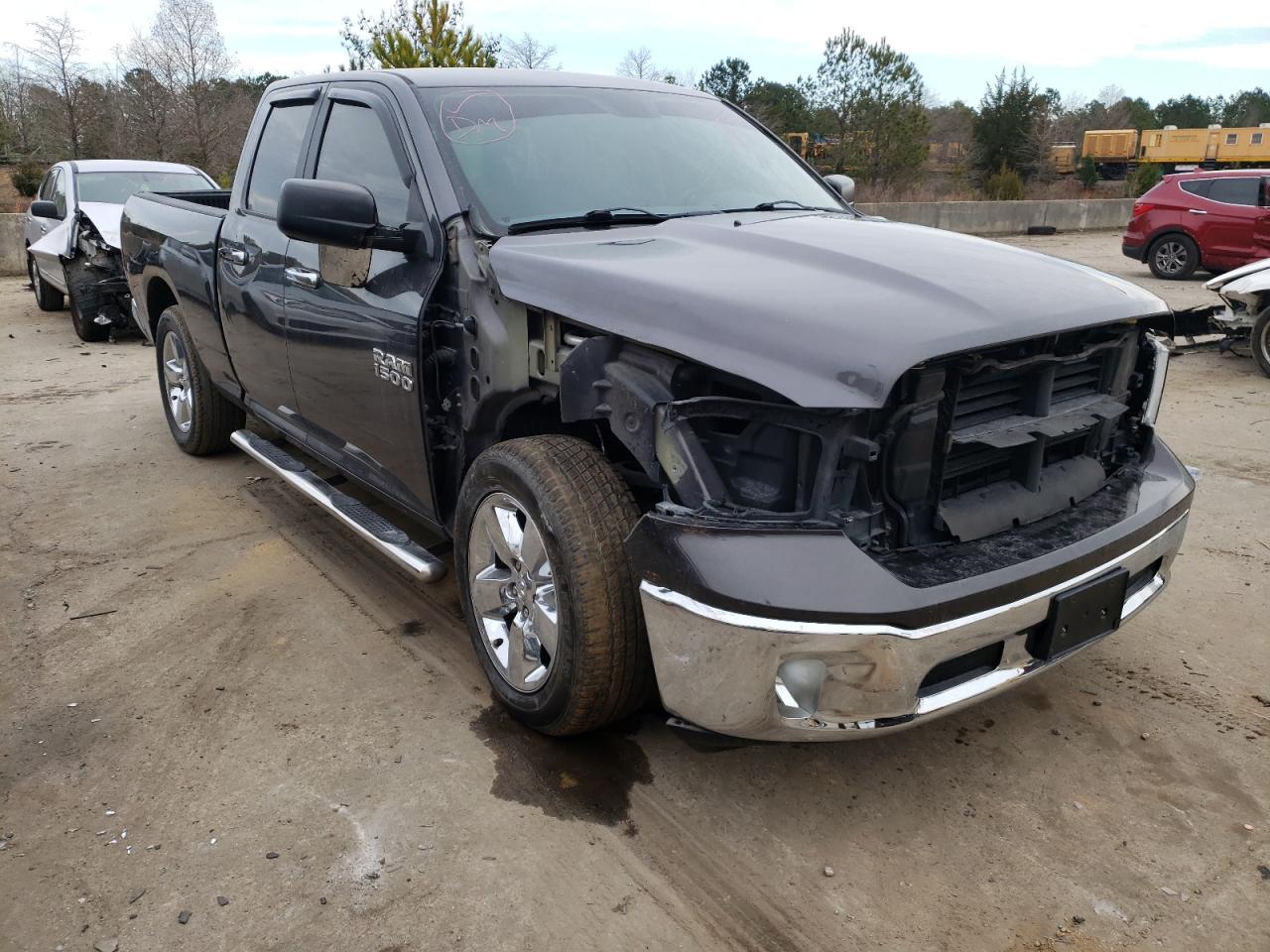 Photo 9 from auction – 2015 RAM 1500 SLT with VIN 1C6RR6GT1FS569461