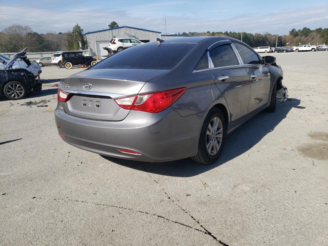 Photo 4 from auction – 2012 HYUNDAI SONATA GLS with VIN 5NPEB4AC2CH358661
