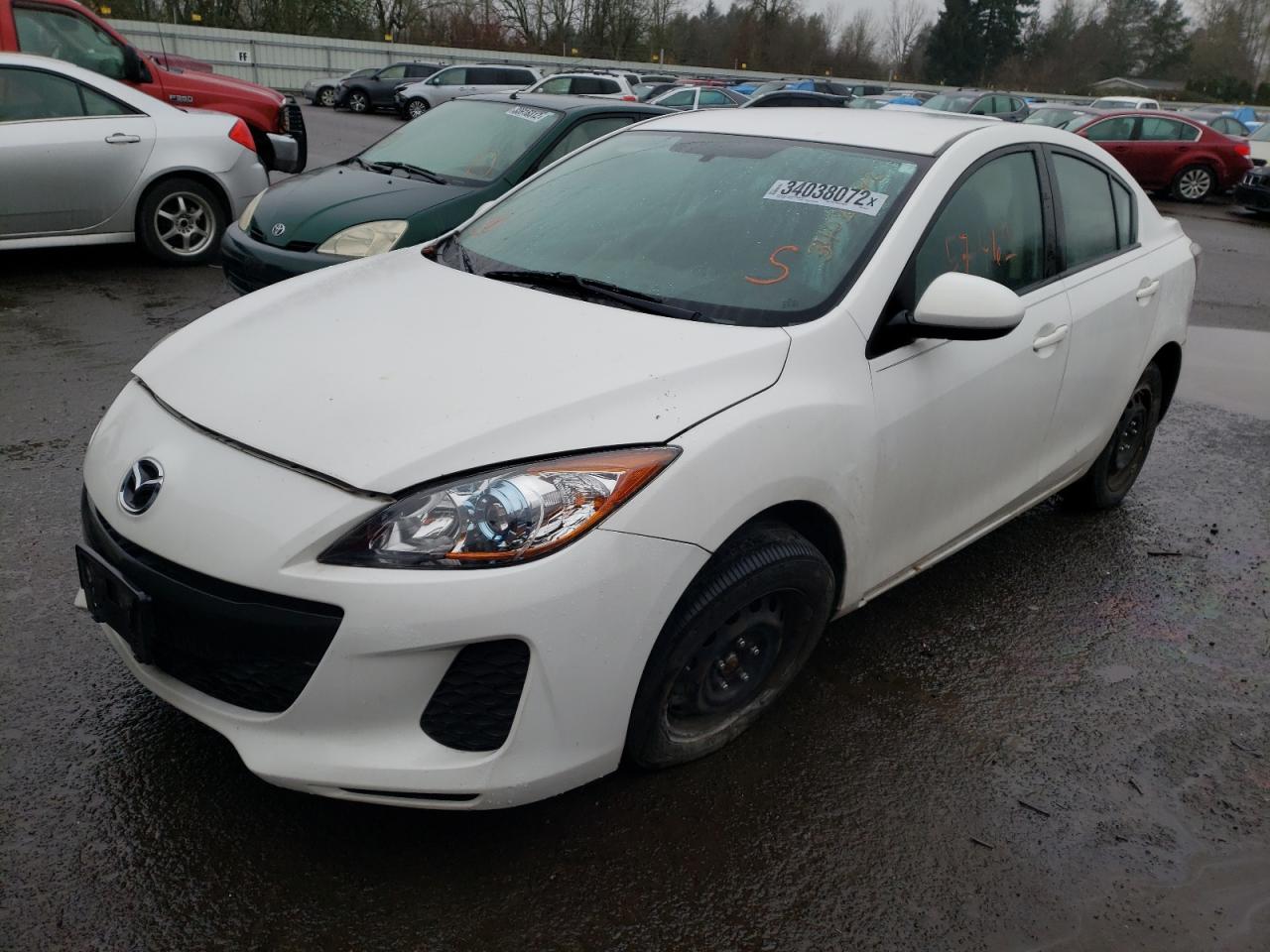 Photo 2 from auction – 2013 MAZDA 3 I with VIN JM1BL1UP9D1846124