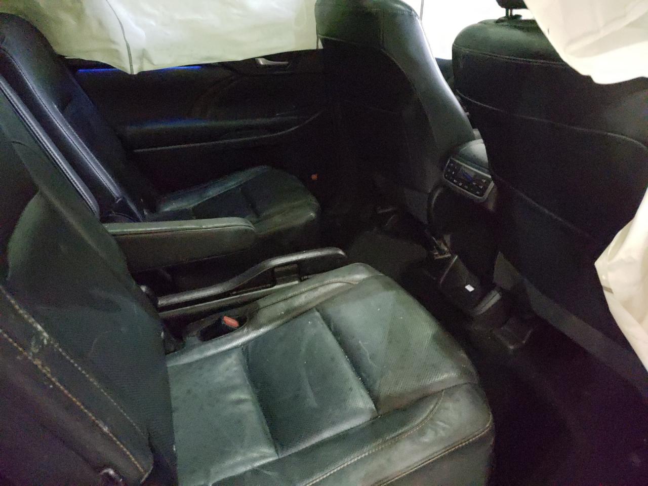 Photo 6 from auction – 2015 TOYOTA HIGHLANDER with VIN 5TDDKRFHXFS131438