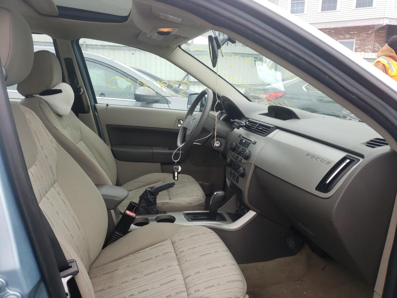 Photo 5 from auction – 2008 FORD FOCUS SE with VIN 1FAHP35N88W166754