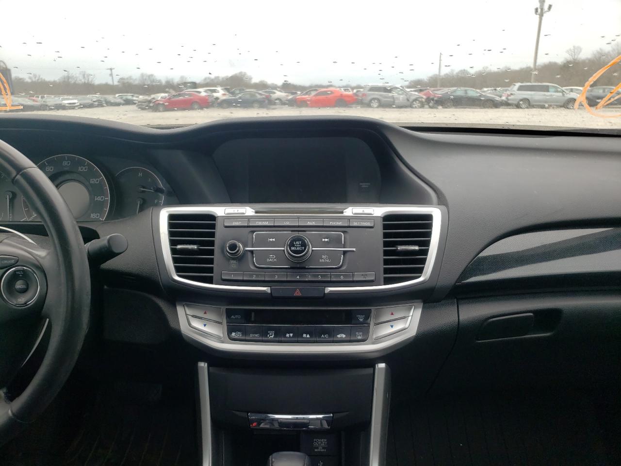 Photo 9 from auction – 2014 HONDA ACCORD SPO with VIN 1HGCR2F59EA304139