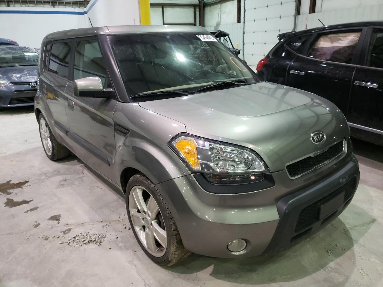 KIA SOUL + 2010 with VIN KNDJT2A21A7097774 - Photo from auction