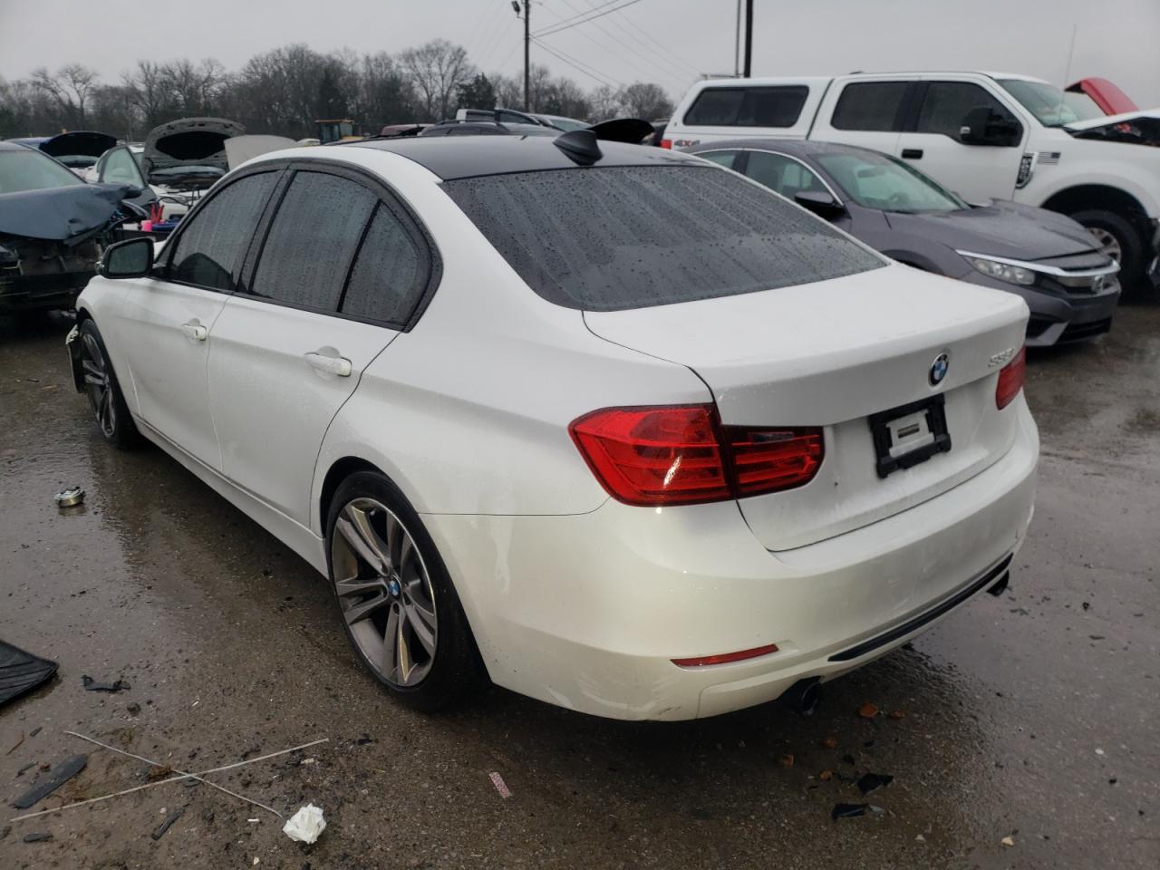 Zdjęcie 3 z aukcji – 2014 BMW 335 I z VIN WBA3A9G56ENS64041