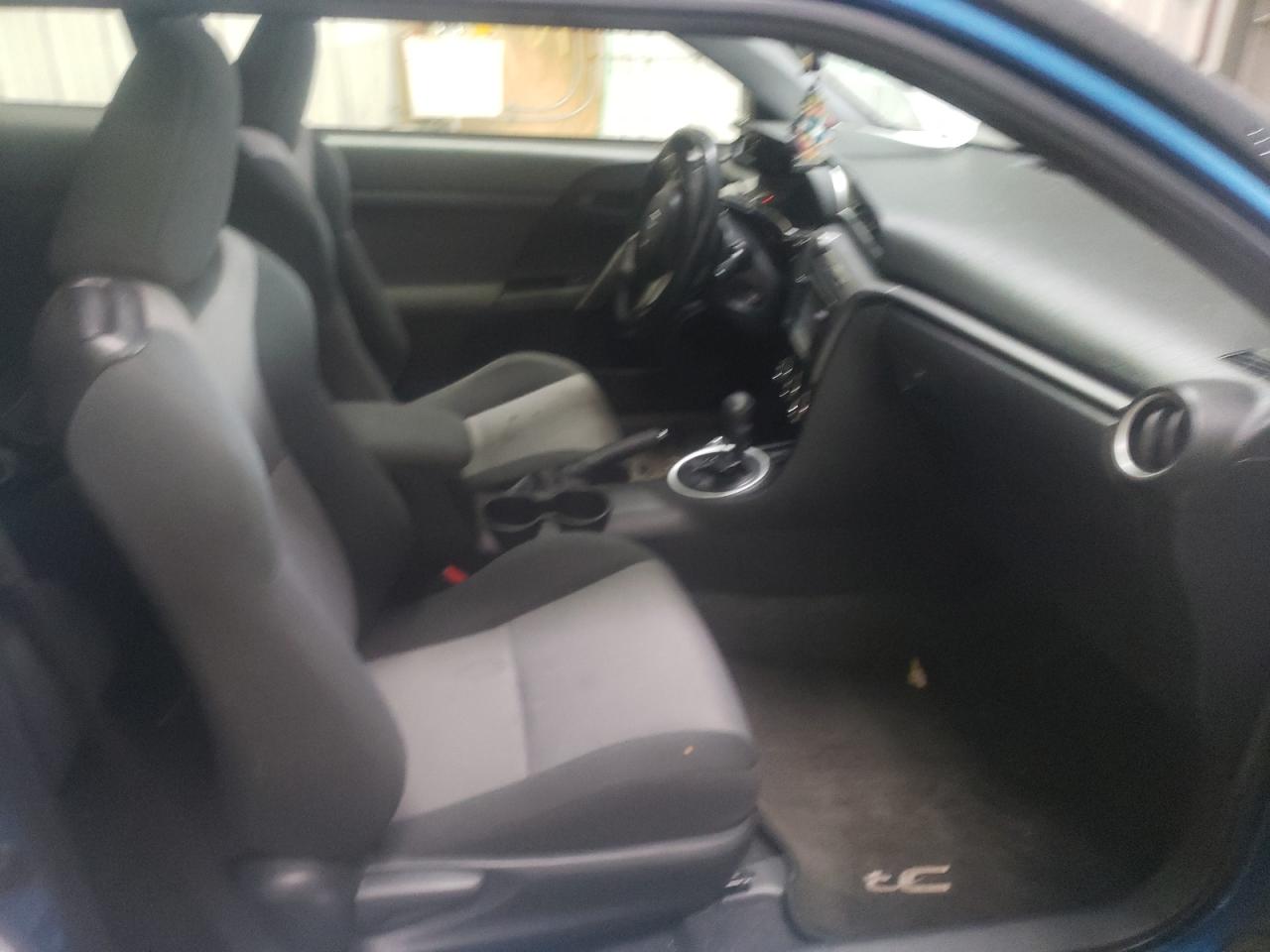 Photo 5 from auction – 2015 TOYOTA SCION TC with VIN JTKJF5C79FJ004259