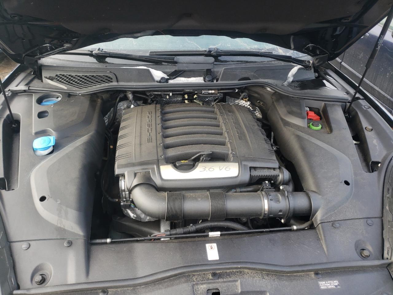 Photo 7 from auction – 2016 PORSCHE CAYENNE with VIN WP1AA2A2XGLA08188