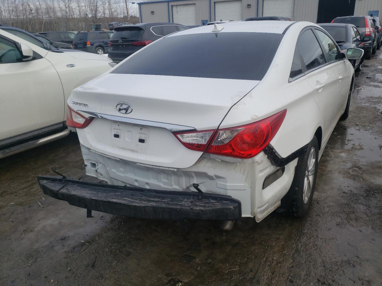 Photo 4 from auction – 2013 HYUNDAI SONATA GLS with VIN 5NPEB4AC5DH648765