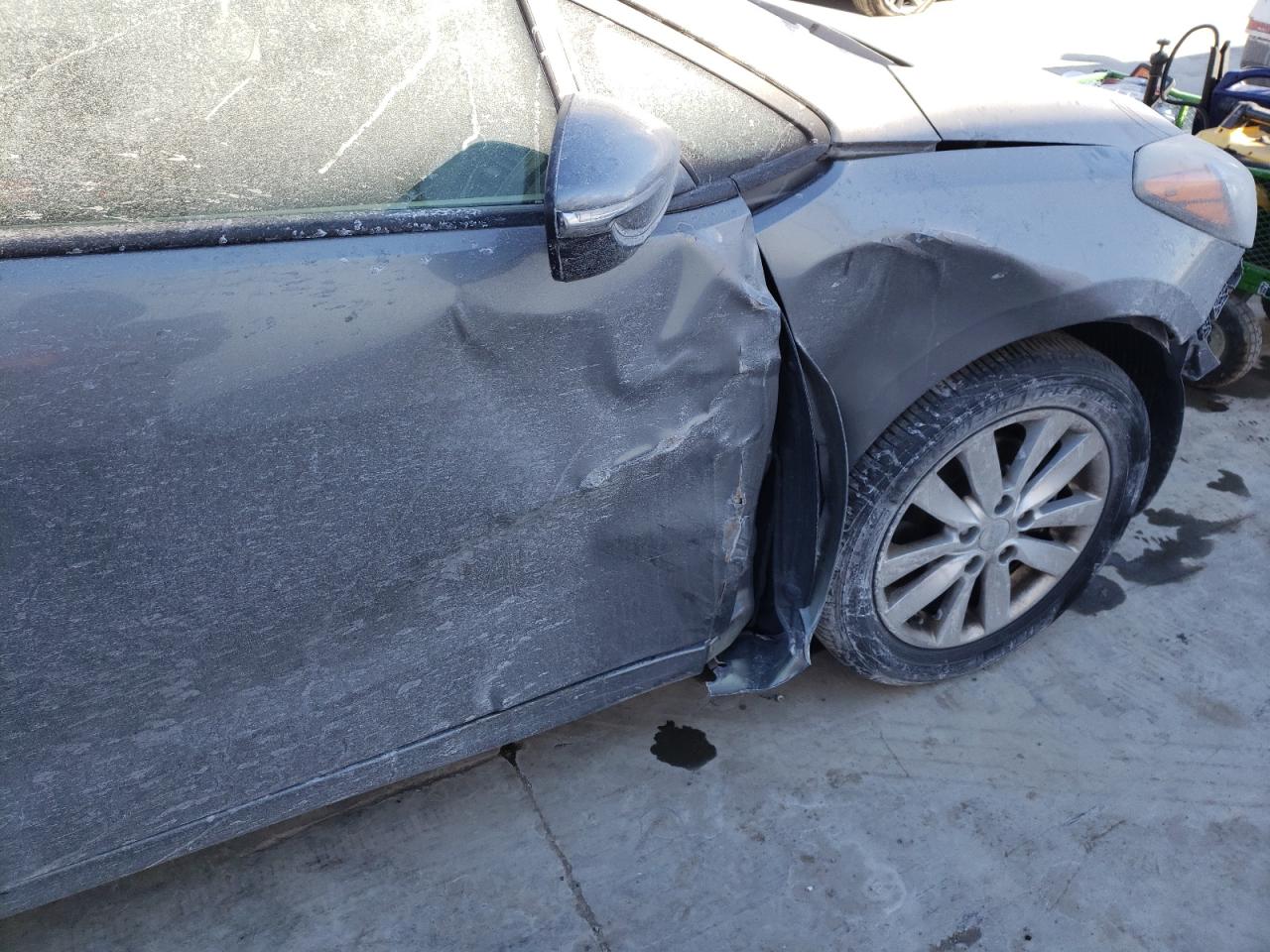 Photo 9 from auction – 2016 KIA FORTE LX with VIN KNAFX4A60G5508849