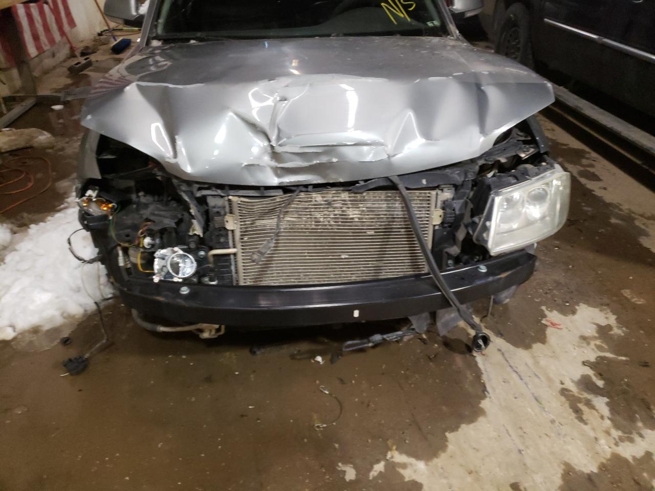 Photo 9 from auction – 2004 VOLKSWAGEN PASSAT GLS with VIN WVWPD63B24P207456