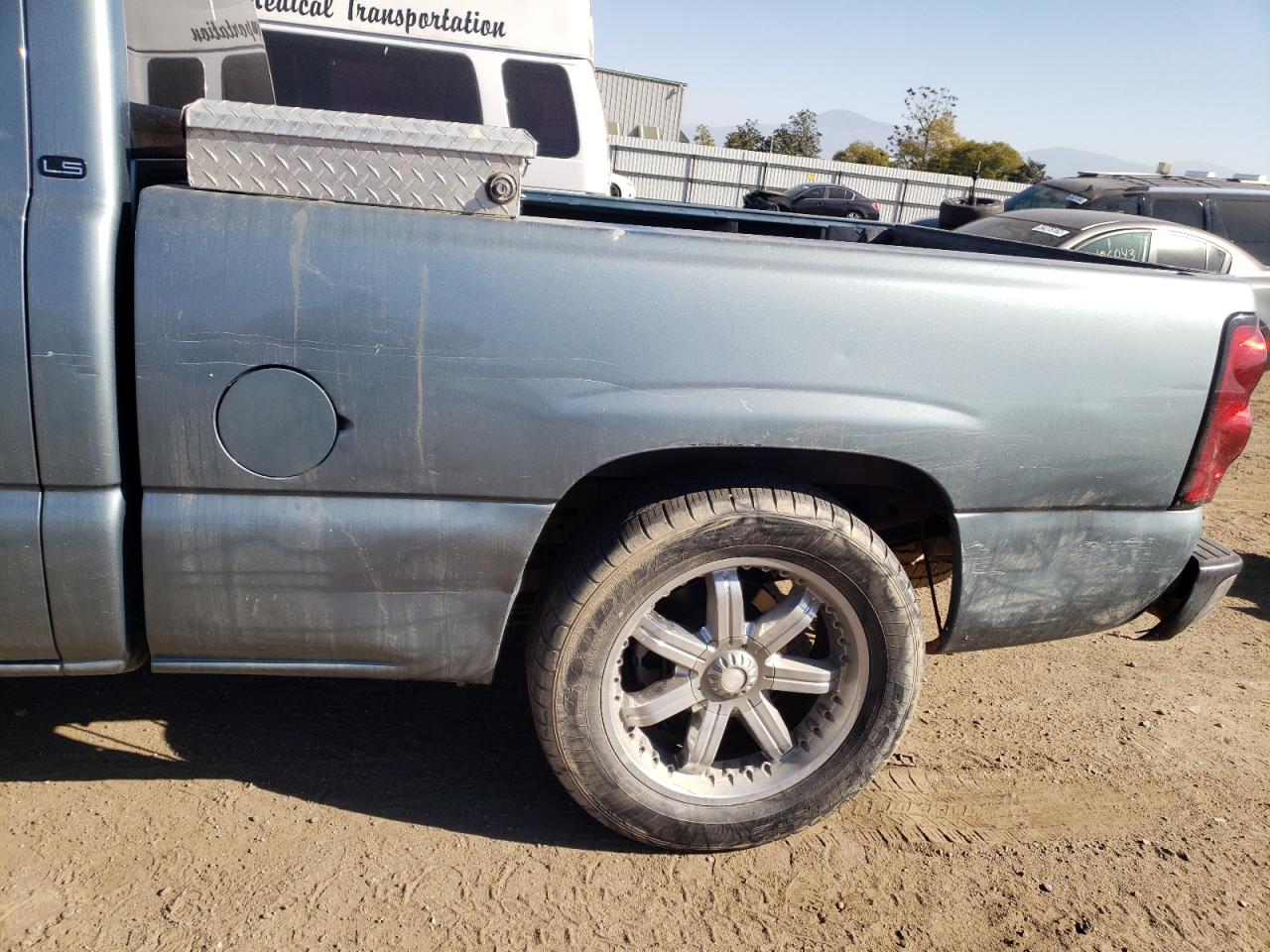 Photo 9 from auction – 2004 CHEVROLET SILVERADO with VIN 2GCEC19V741145466