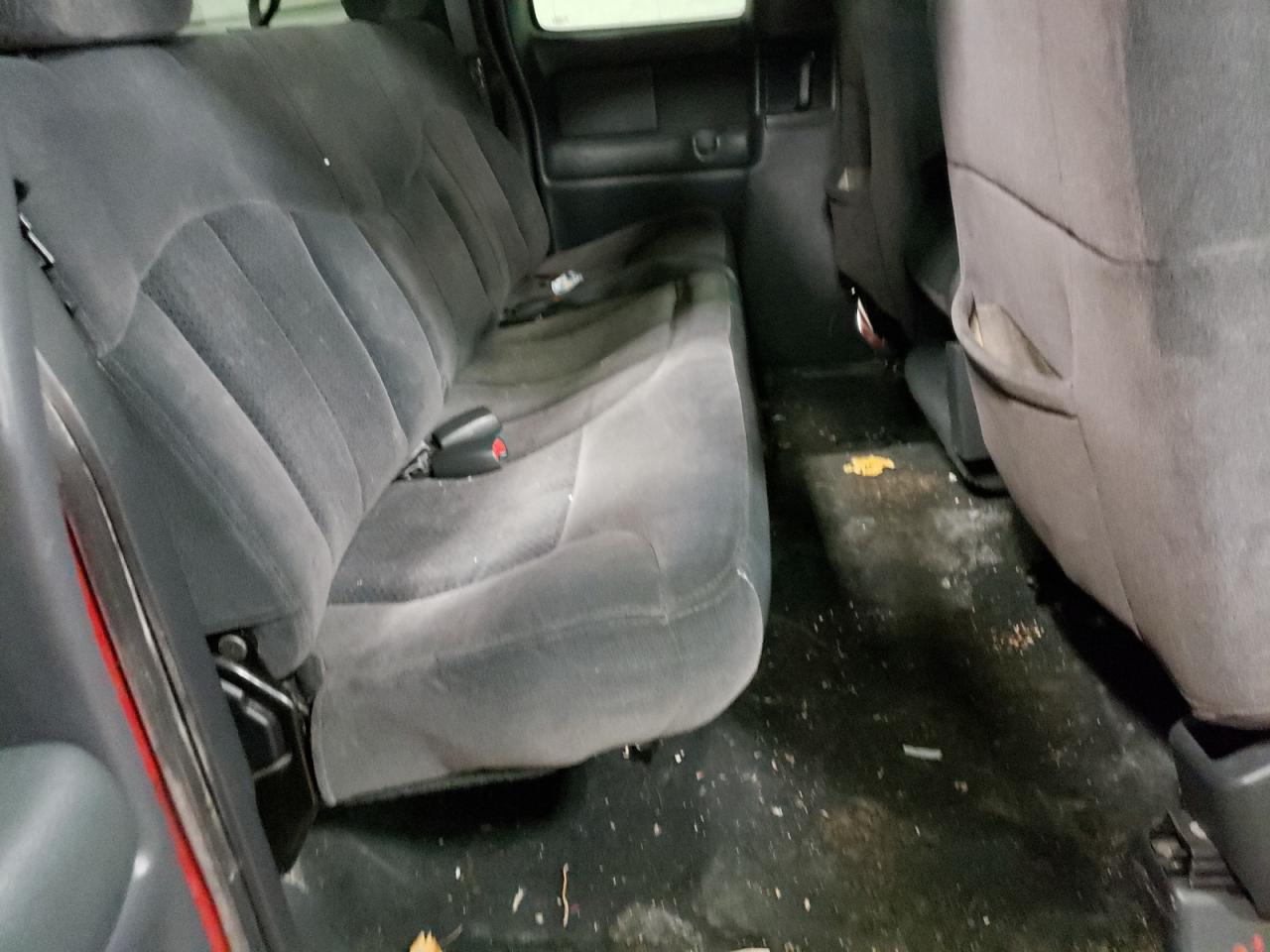 Photo 6 from auction – 2002 CHEVROLET SILVERADO with VIN 2GCEC19WX21347658