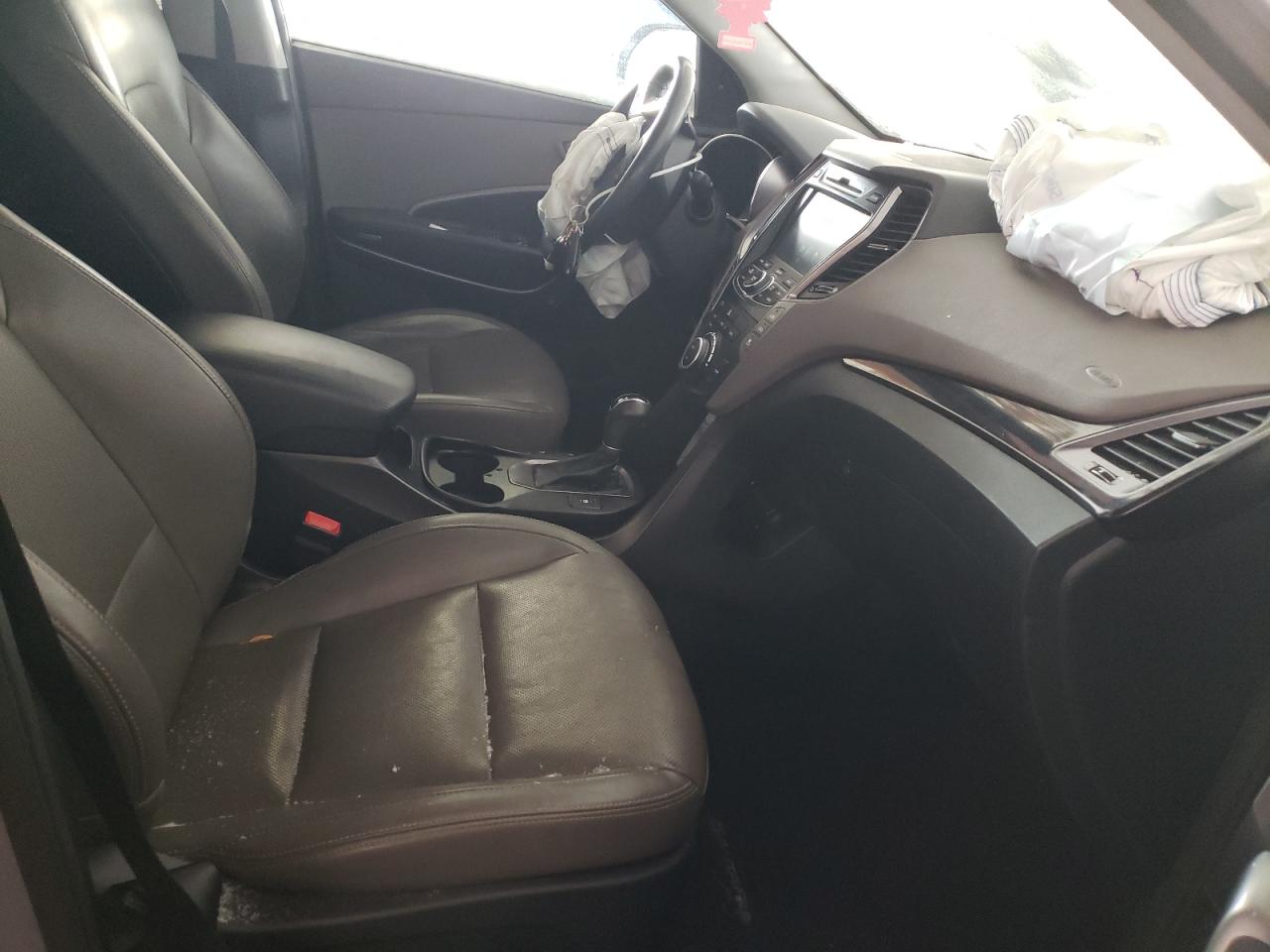 Photo 5 from auction – 2016 HYUNDAI SANTA FE S with VIN KM8SR4HF3GU145434