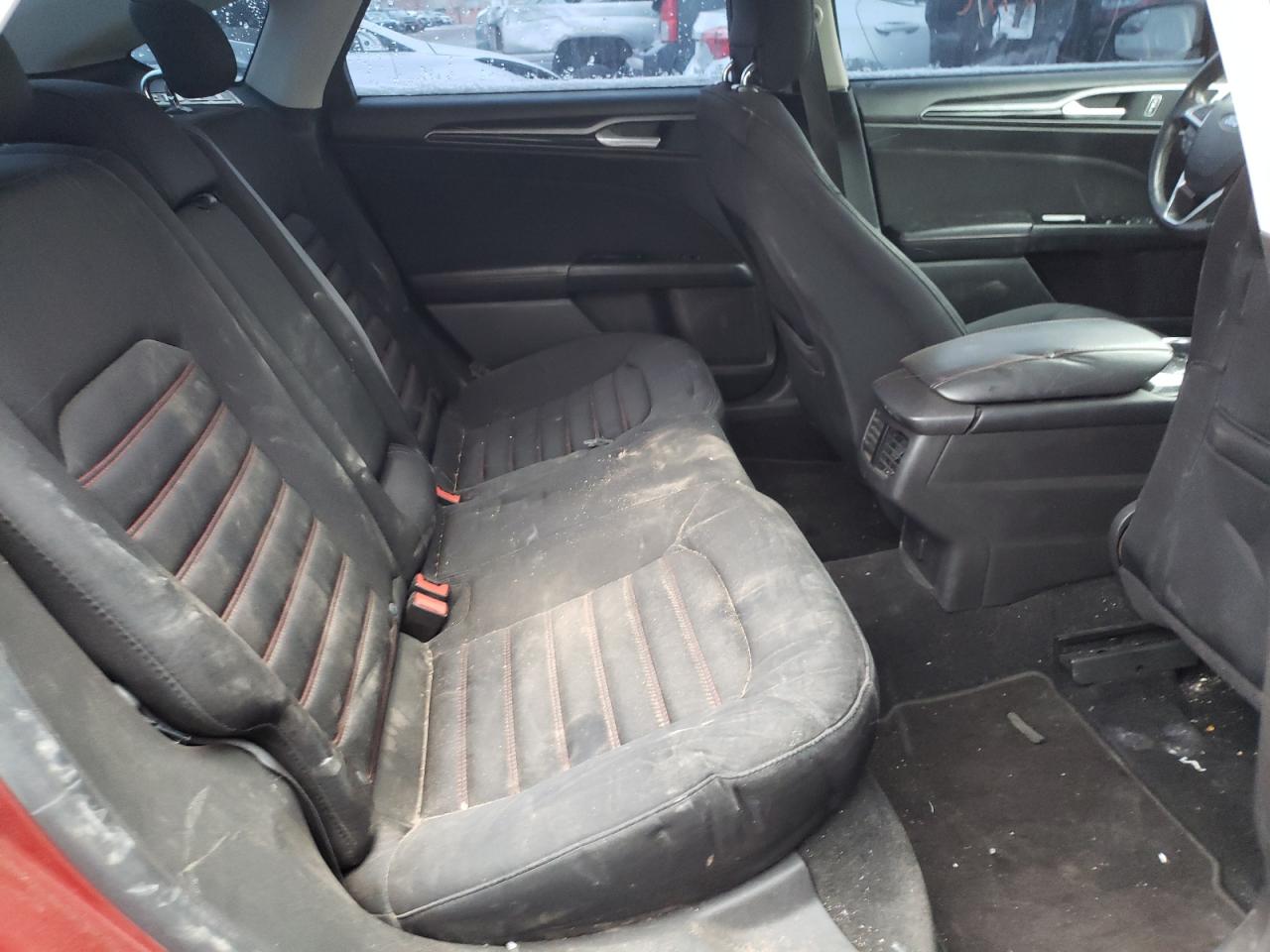 Photo 6 from auction – 2014 FORD FUSION SE with VIN 3FA6P0HDXER181957
