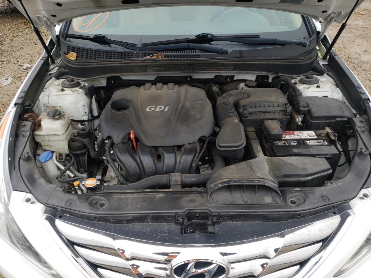 Photo 7 from auction – 2011 HYUNDAI SONATA SE with VIN 5NPEC4AC4BH143147