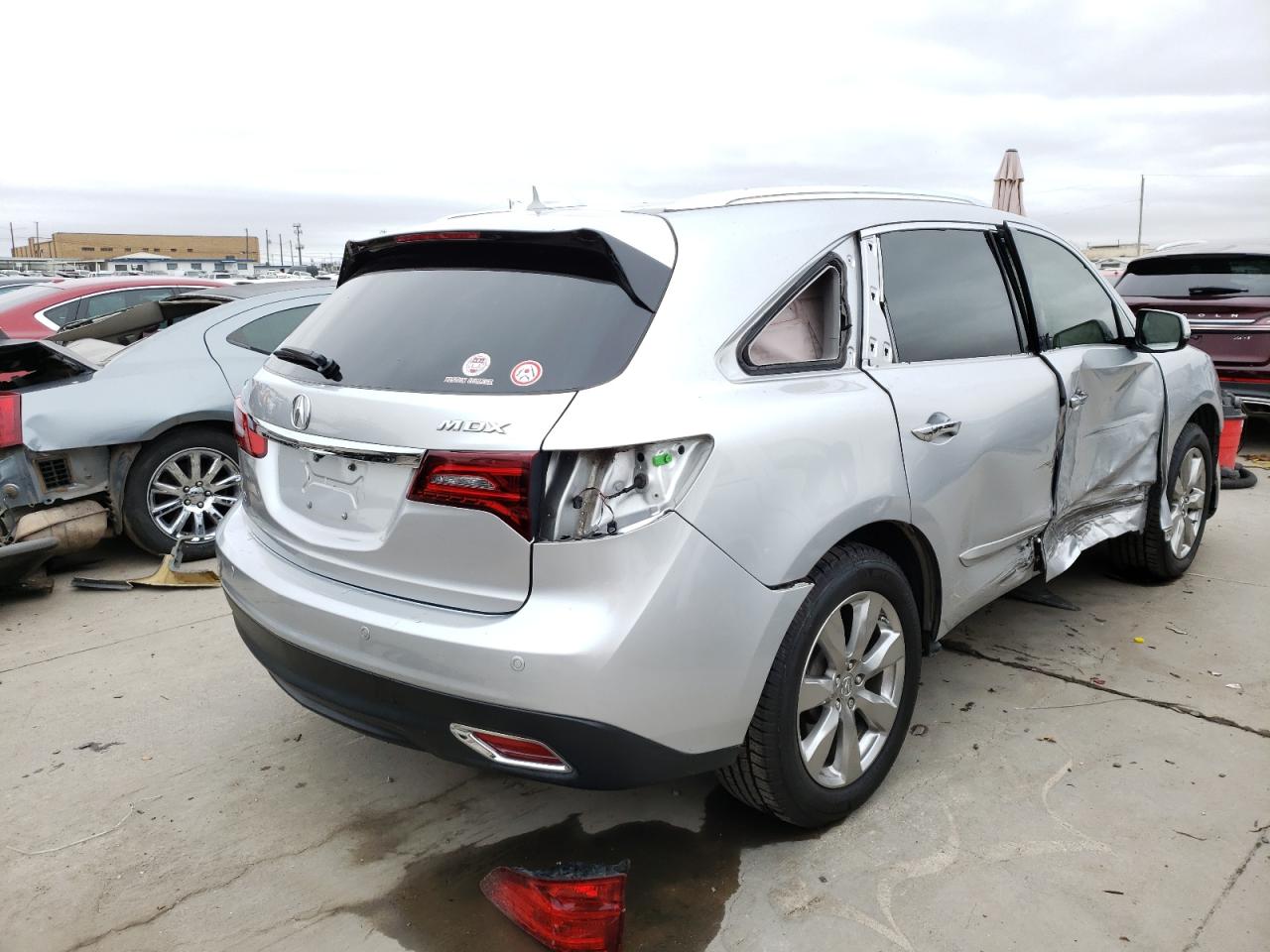 Photo 4 from auction – 2015 ACURA MDX ADVANC with VIN 5FRYD3H81FB010208