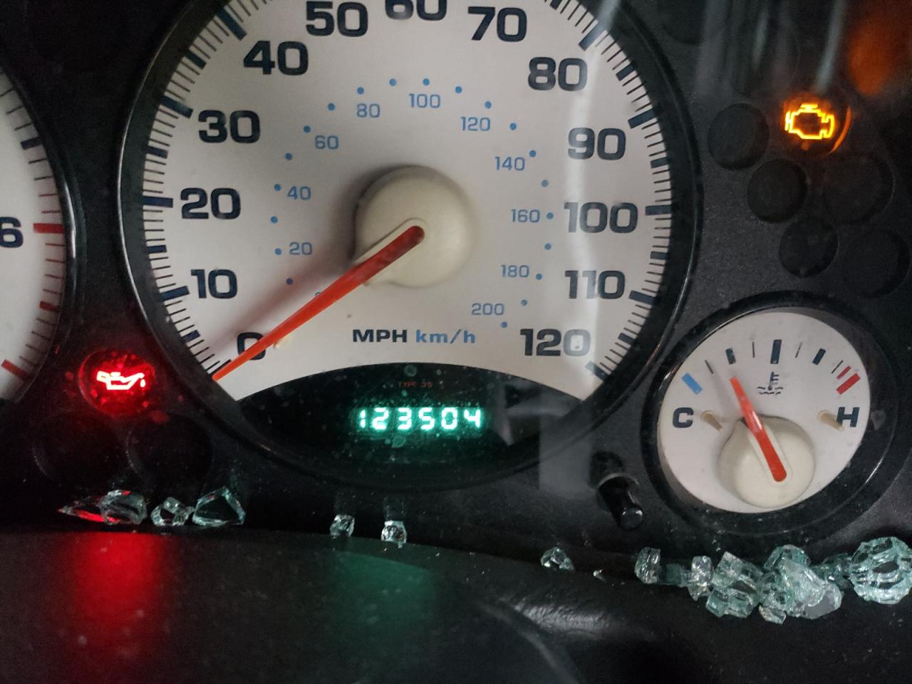 Photo 8 from auction – 2002 JEEP LIBERTY SP with VIN 1J4GL48K22W166078