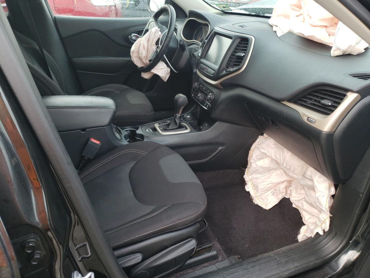Photo 5 from auction – 2016 JEEP CHEROKEE L with VIN 1C4PJMCB3GW345191