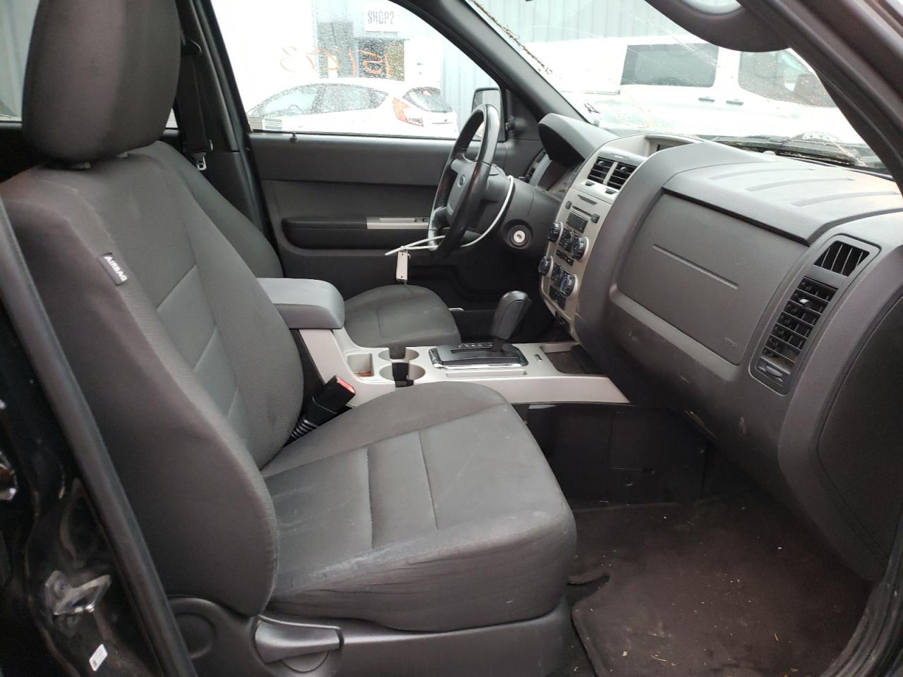 Photo 5 from auction – 2010 FORD ESCAPE XLT with VIN 1FMCU0D73AKD38809
