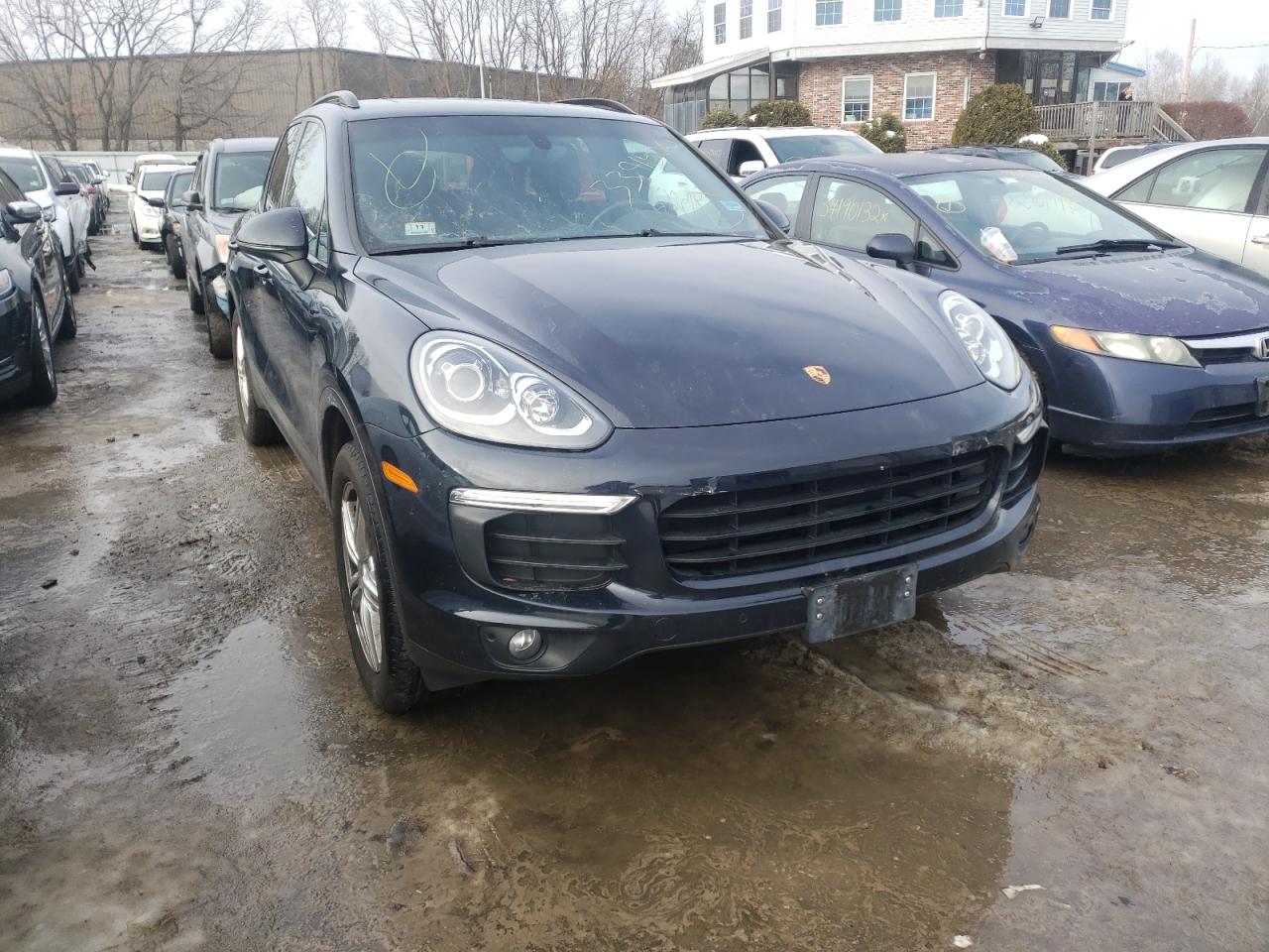 PORSCHE CAYENNE 2016 with VIN WP1AA2A2XGLA08188 - Photo from auction