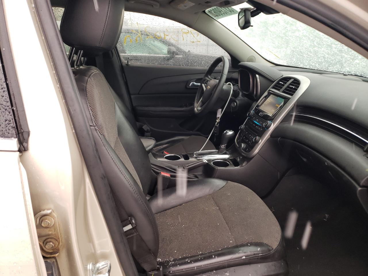 Photo 5 from auction – 2016 CHEVROLET MALIBU LIM with VIN 1G11C5SA1GF115138