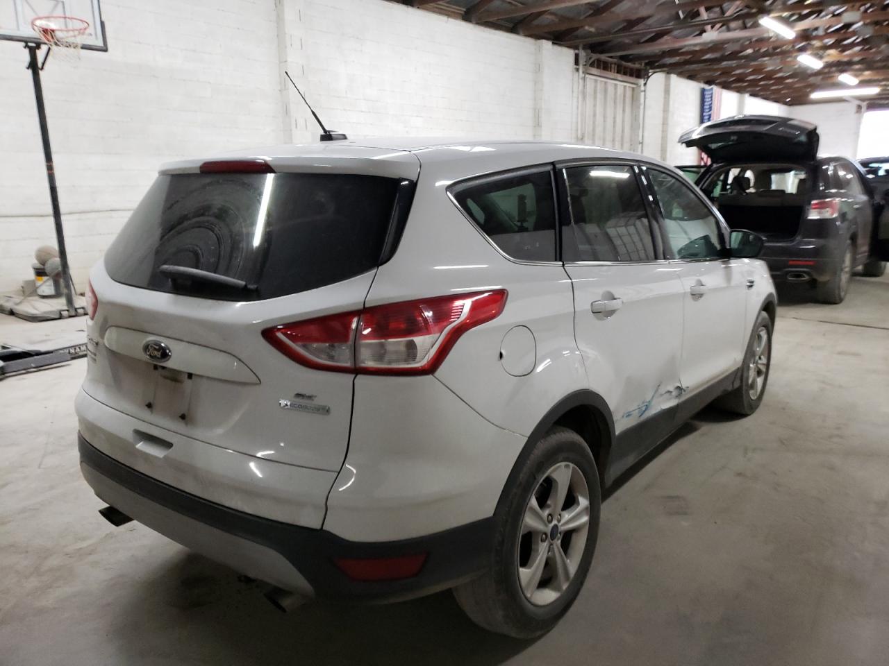 Photo 4 from auction – 2014 FORD ESCAPE SE with VIN 1FMCU0GX9EUB78330