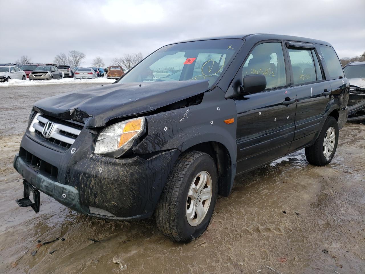 Photo 2 from auction – 2006 HONDA PILOT LX with VIN 2HKYF18156H519819