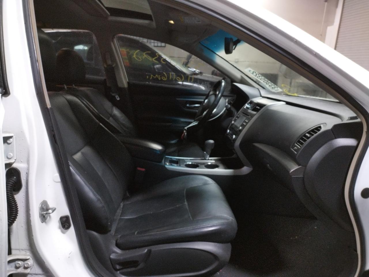 Photo 5 from auction – 2013 NISSAN ALTIMA 2.5 with VIN 1N4AL3AP7DN568530
