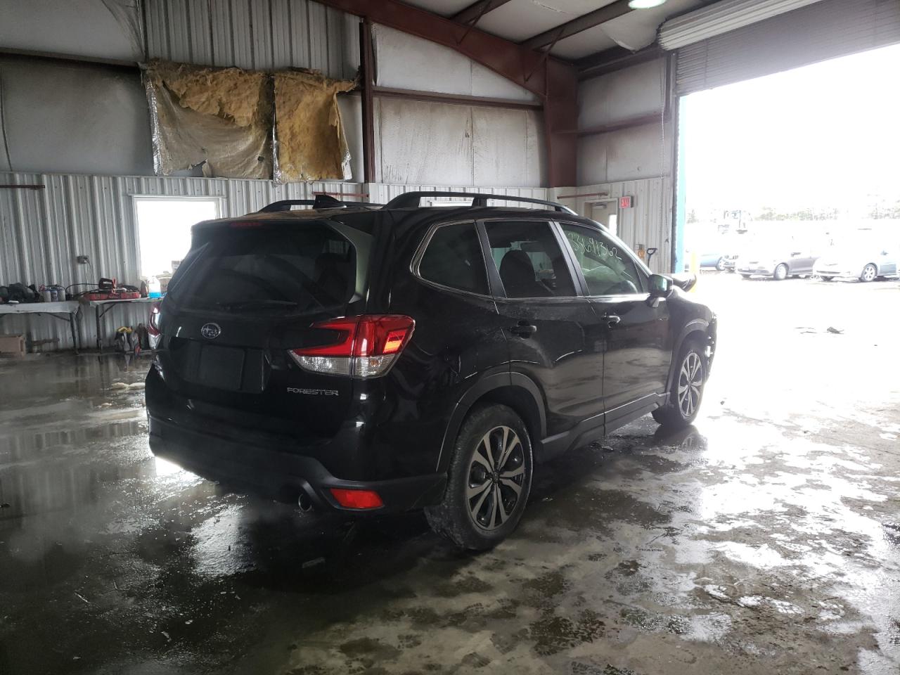 Photo 4 from auction – 2021 SUBARU FORESTER L with VIN JF2SKAUC0MH566746