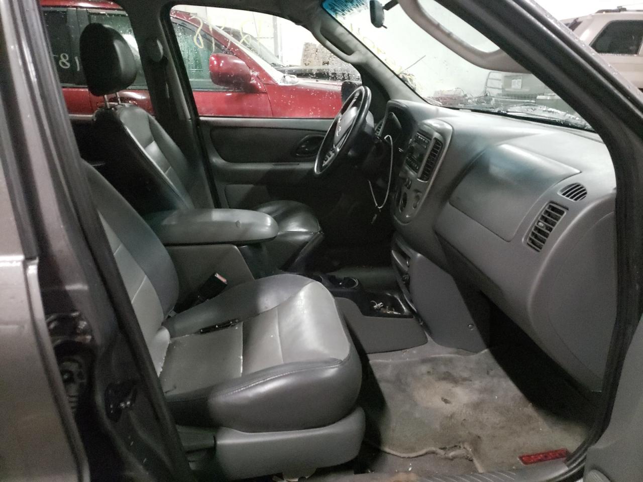 Photo 5 from auction – 2003 FORD ESCAPE XLT with VIN 1FMYU93173KA08326