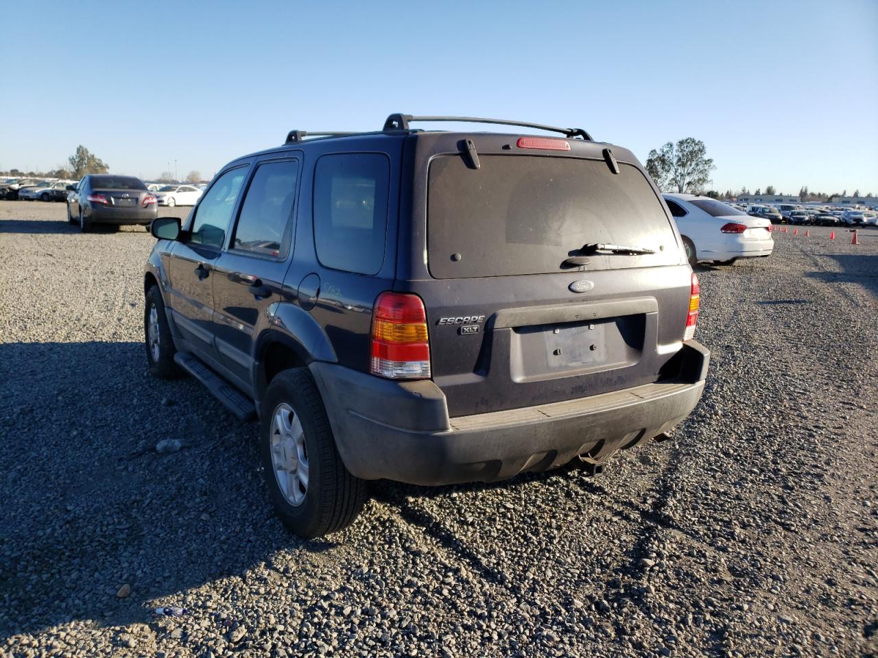 Photo 3 from auction – 2003 FORD ESCAPE XLT with VIN 1FMCU93133KC97179