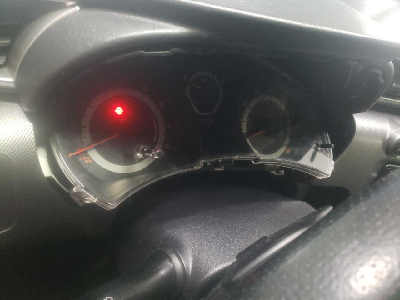 Photo 8 from auction – 2015 TOYOTA SCION TC with VIN JTKJF5C79FJ004259