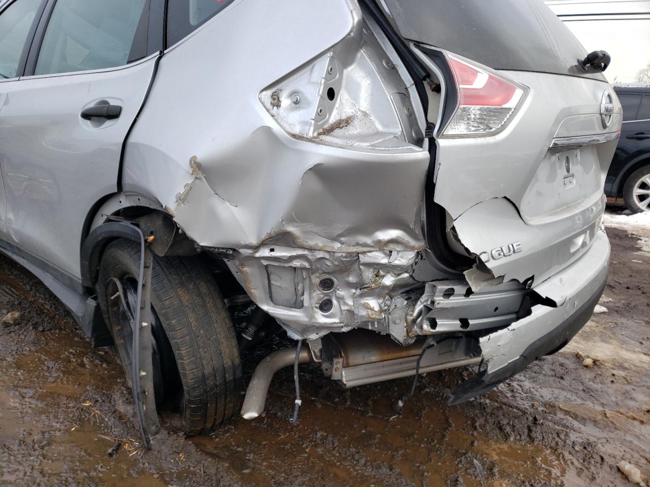 Photo 9 from auction – 2016 NISSAN ROGUE S with VIN KNMAT2MV8GP602921