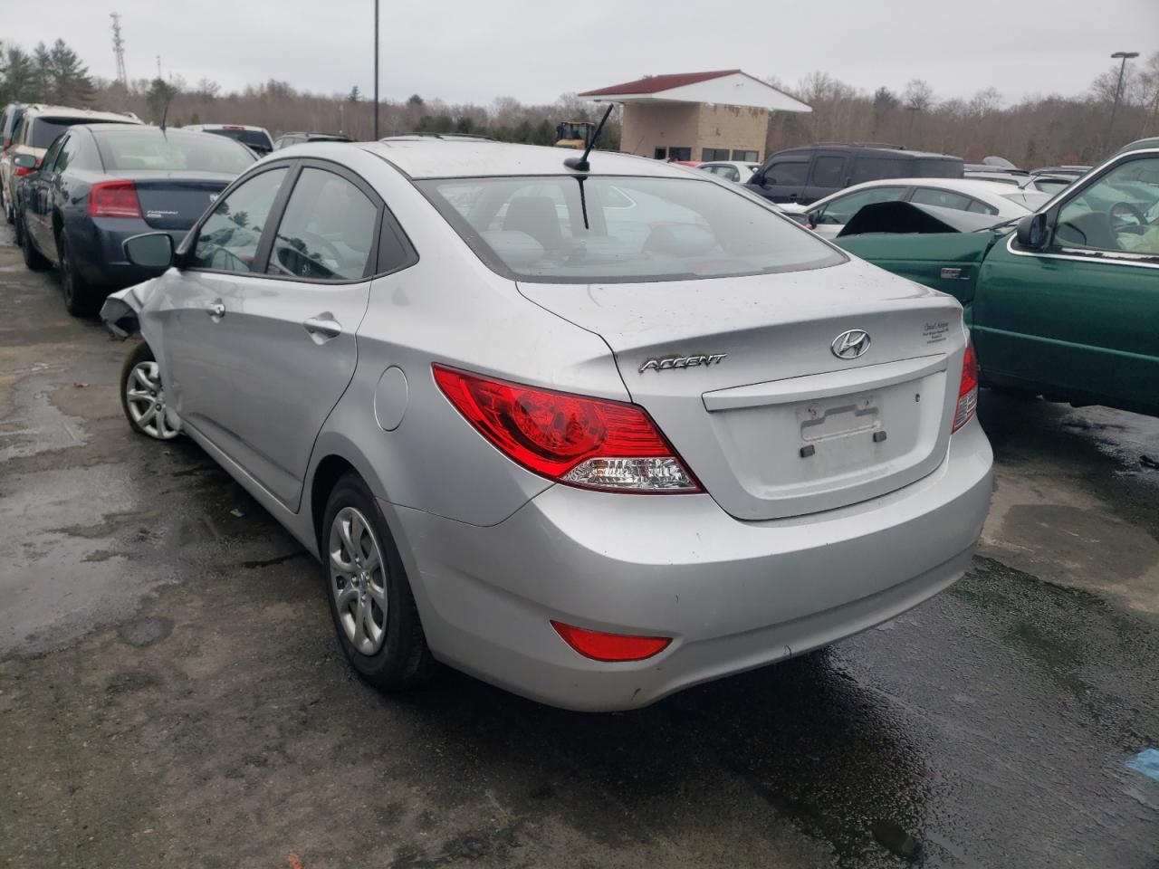 Photo 3 from auction – 2013 HYUNDAI ACCENT GLS with VIN KMHCT4AE4DU344897