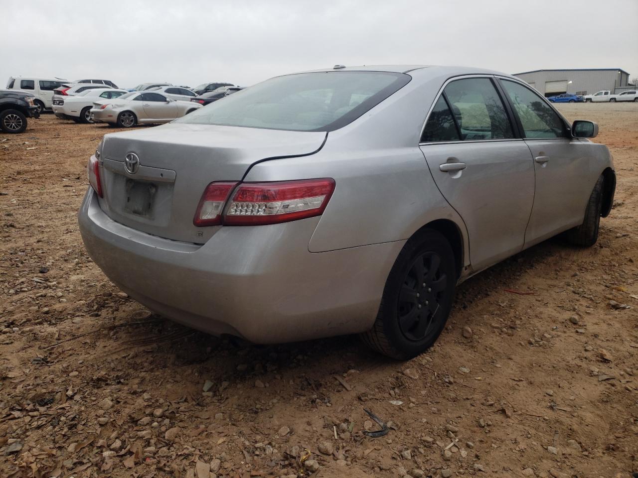 Photo 4 from auction – 2011 TOYOTA CAMRY BASE with VIN 4T1BF3EK2BU712536