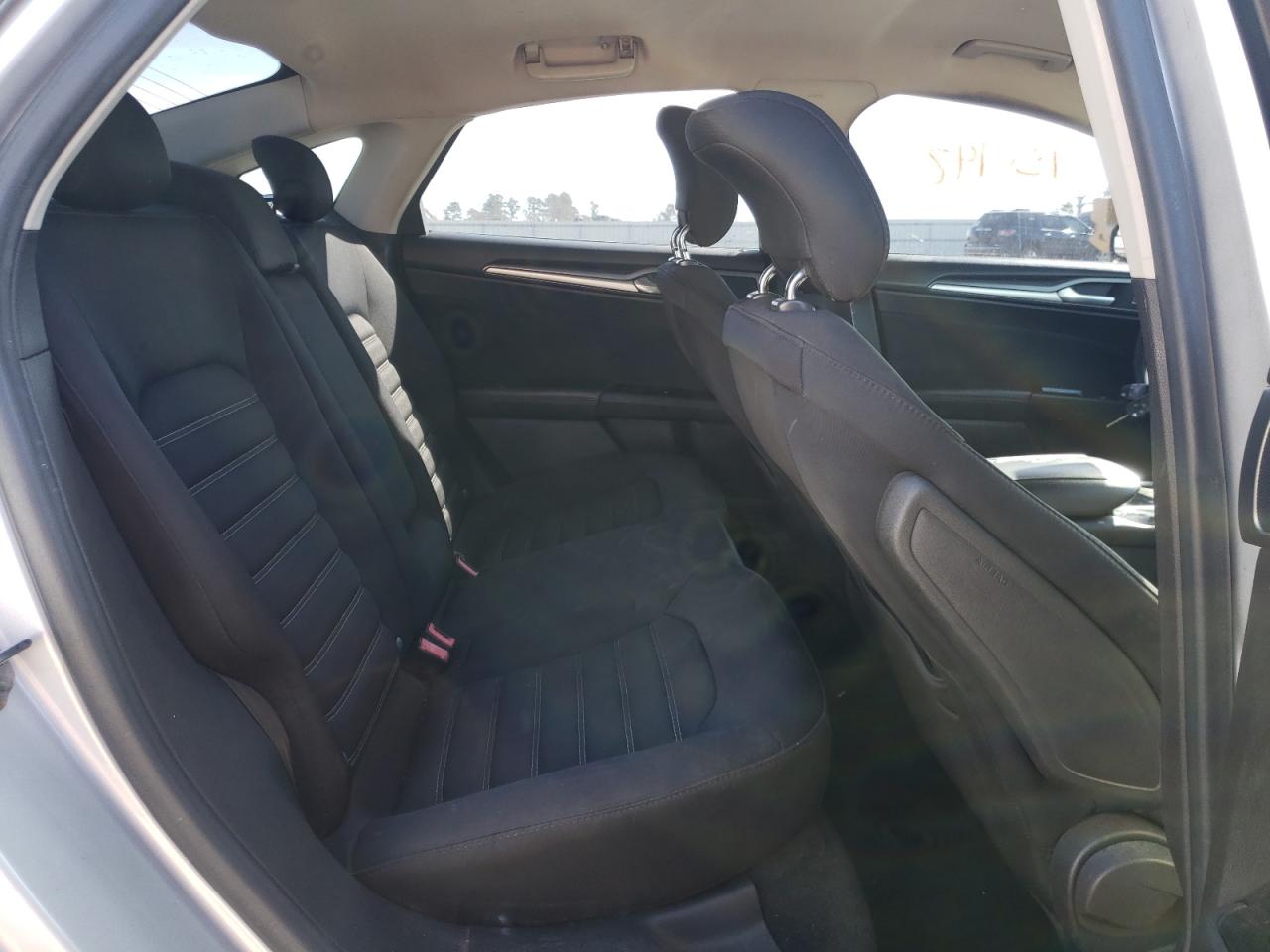 Photo 6 from auction – 2013 FORD FUSION SE with VIN 3FA6P0HR1DR249962
