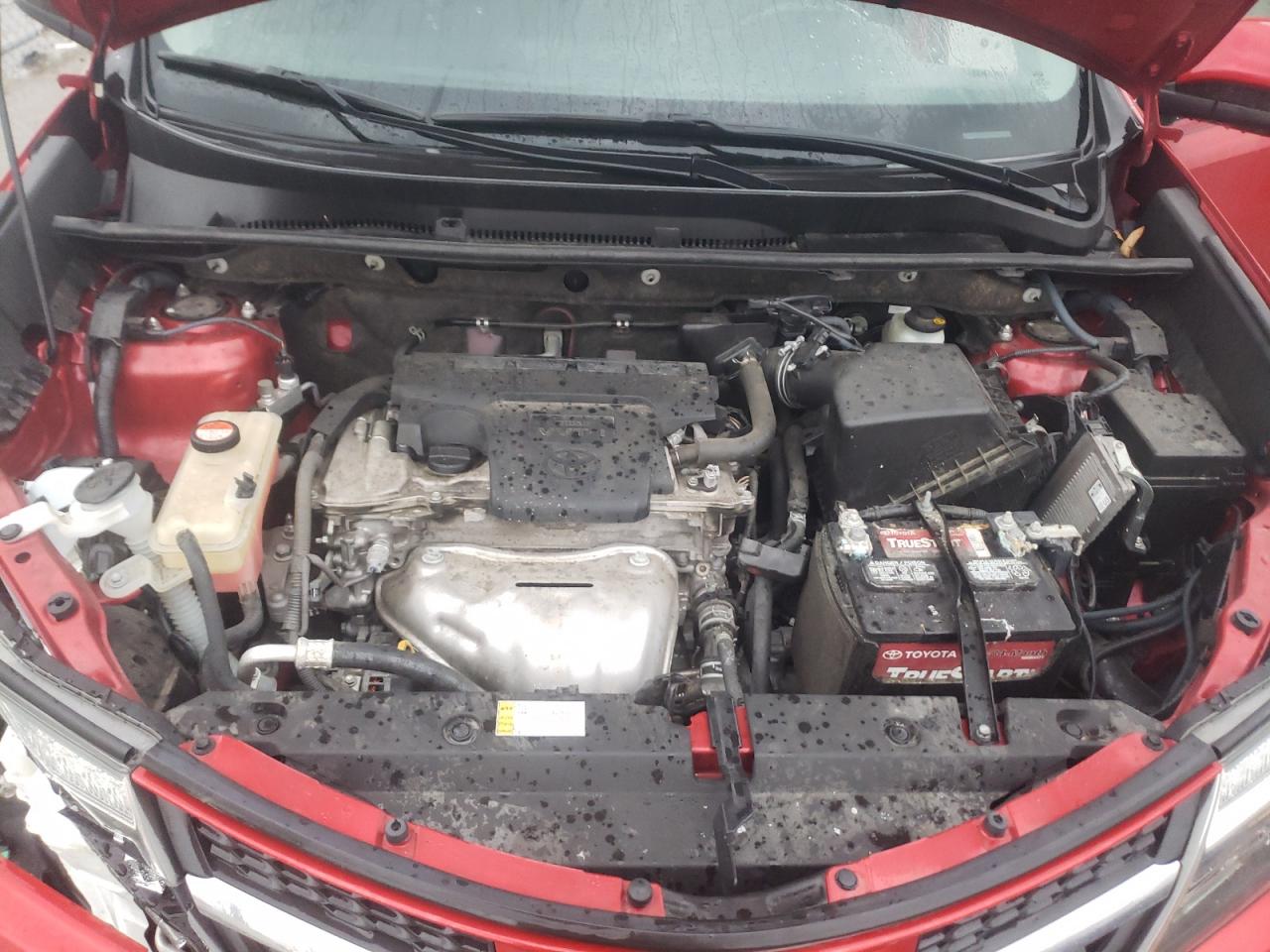 Photo 12 from auction – 2015 TOYOTA RAV4 with VIN JTMYFREVXFD062940