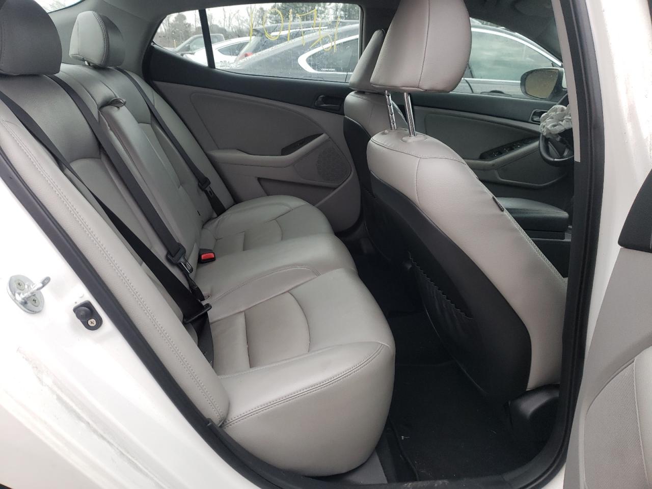 Photo 6 from auction – 2015 KIA OPTIMA LX with VIN KNAGM4A7XF5576810