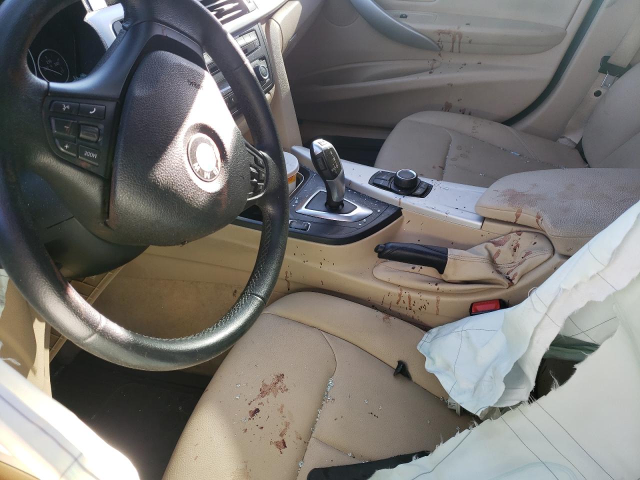 Photo 10 from auction – 2015 BMW 320 I with VIN WBA3B1C52FK141599