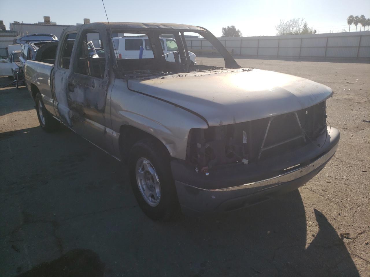 CHEVROLET SILVERADO 1999 with VIN 2GCEC19W0X1293603 - Photo from auction