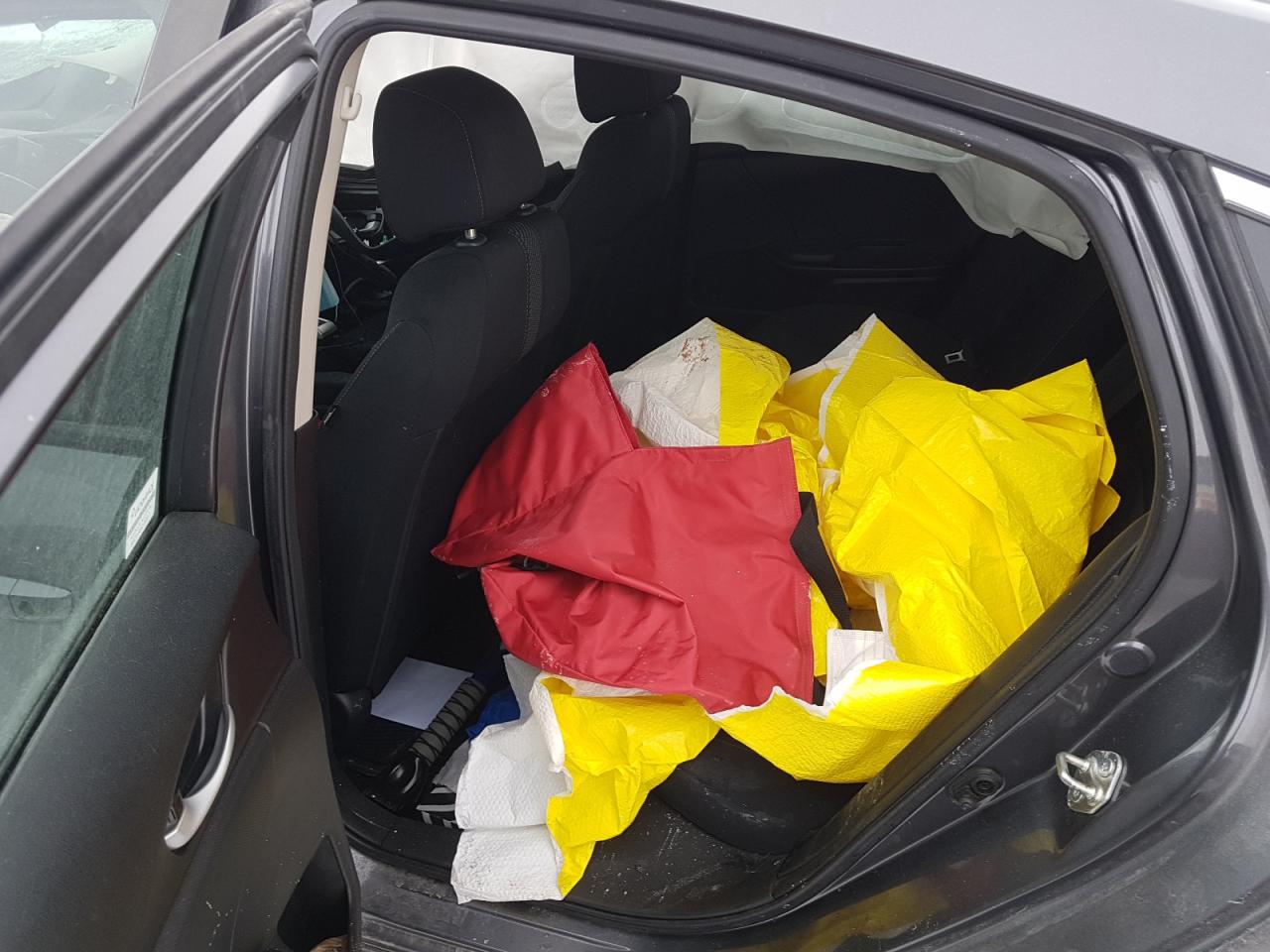 Photo 6 from auction – 2018 HONDA CIVIC LX with VIN 2HGFC2E53JH019240