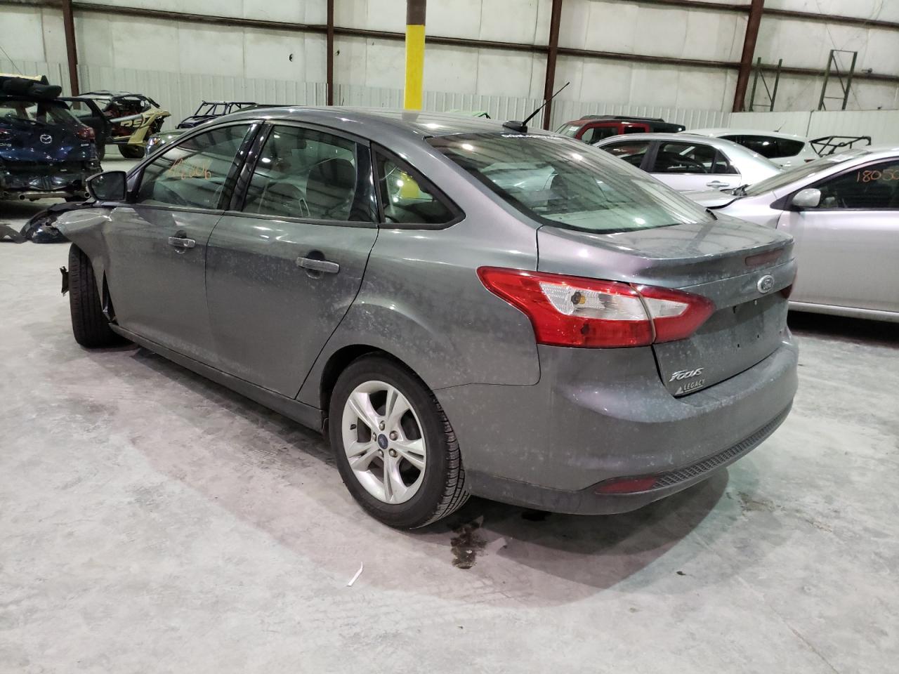 Foto 3 de la subasta – 2014 FORD FOCUS SE con VIN 1FADP3F21EL193536