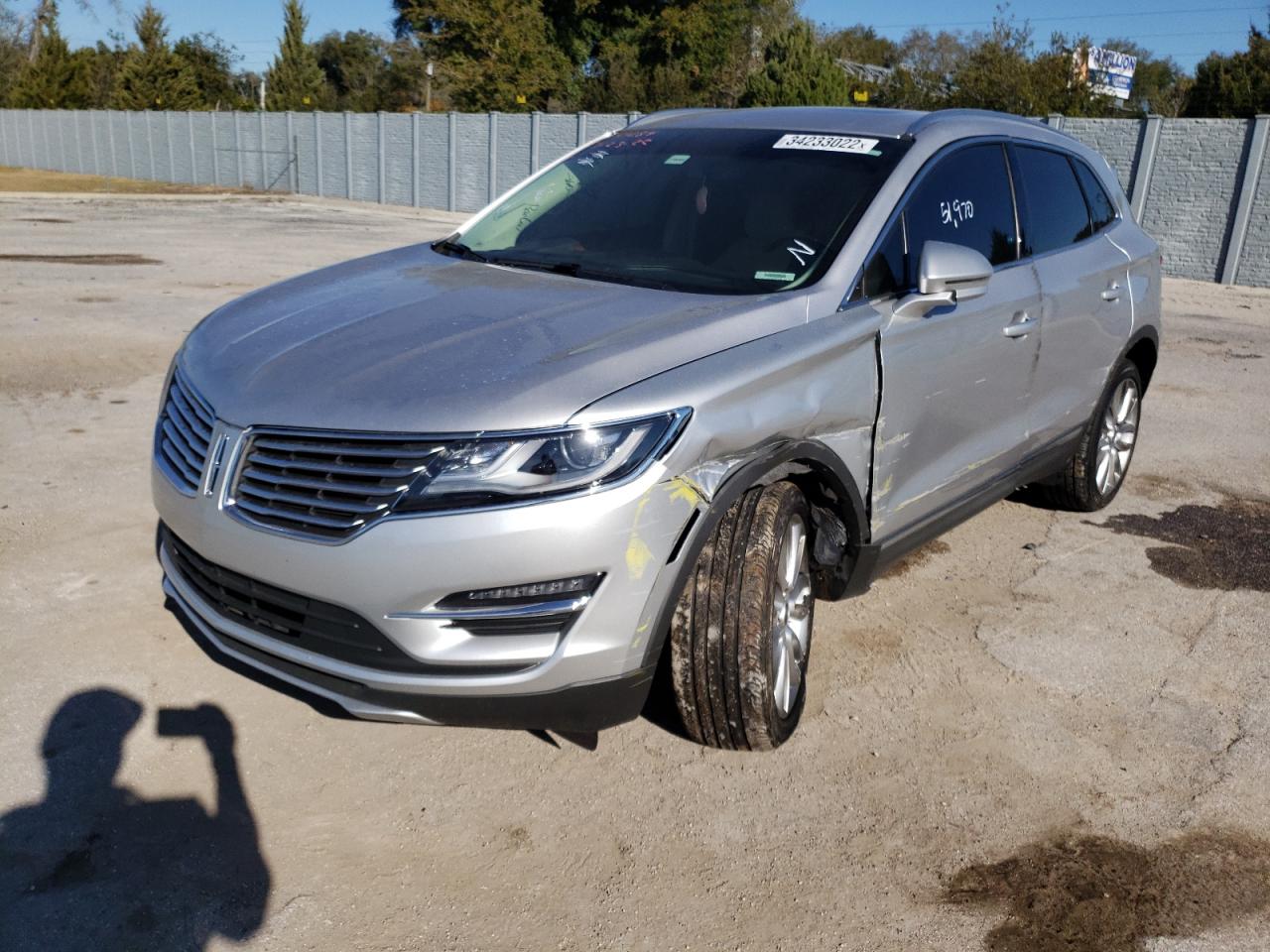Photo 2 from auction – 2016 LINCOLN MKC RESERV with VIN 5LMCJ3C90GUJ27817