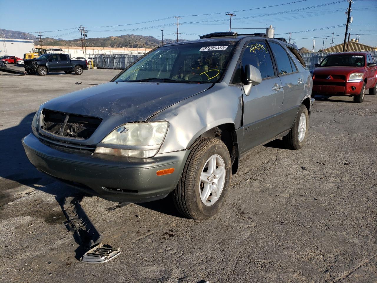 Photo 2 from auction – 2001 LEXUS RX 300 with VIN JTJGF10U710089036