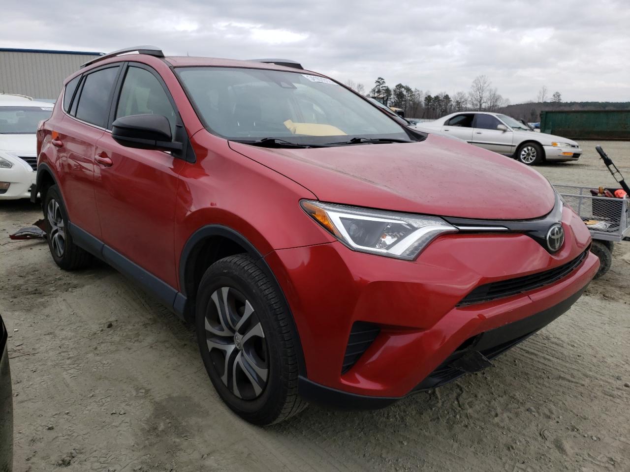 Photo 1 from auction – 2017 TOYOTA RAV4 LE with VIN JTMBFREVXHJ127148